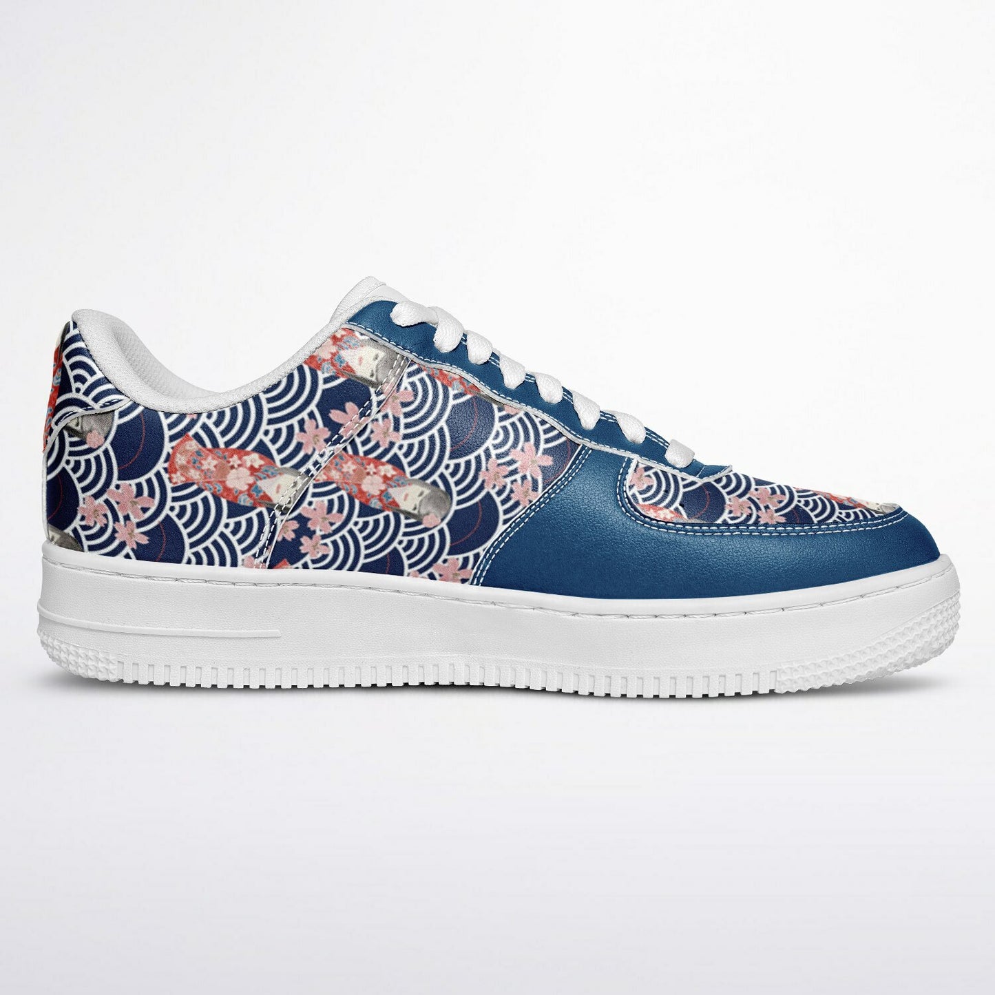 Sneakers Low Tops with Kabuki Doll Design