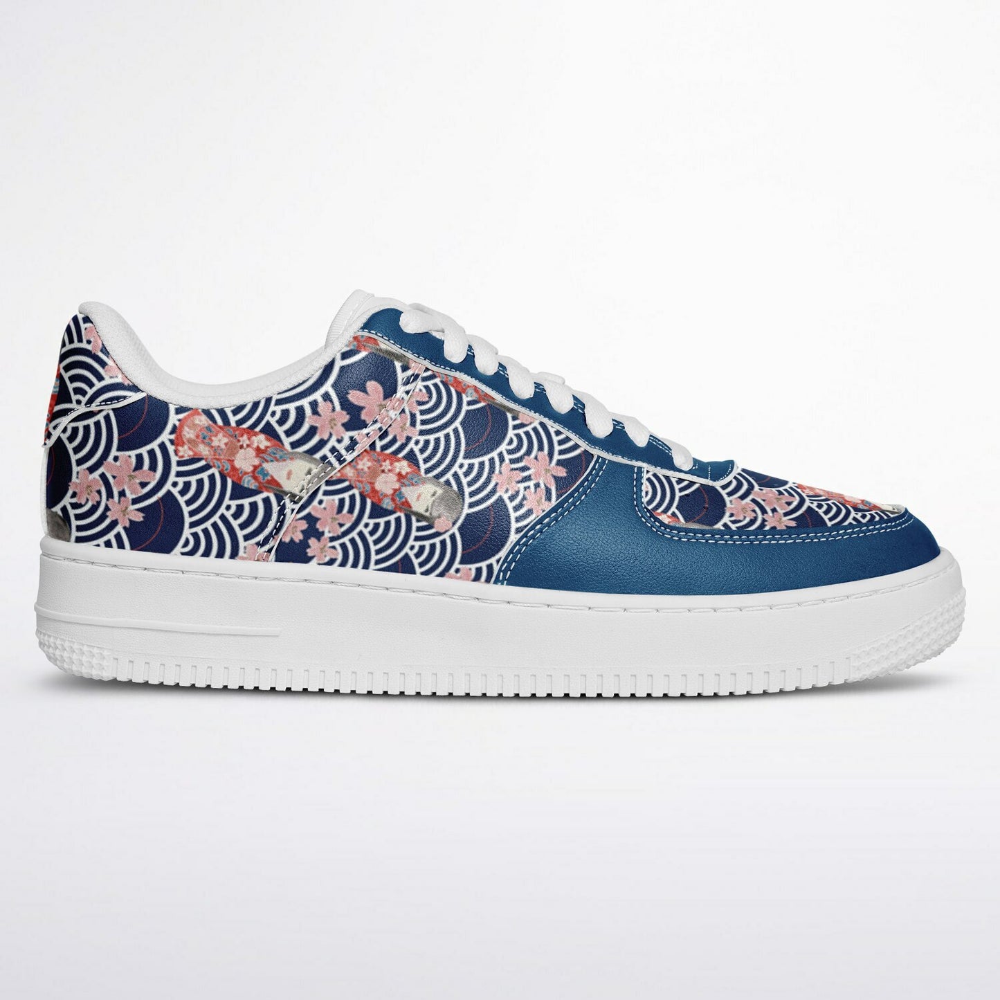 Sneakers Low Tops with Kabuki Doll Design